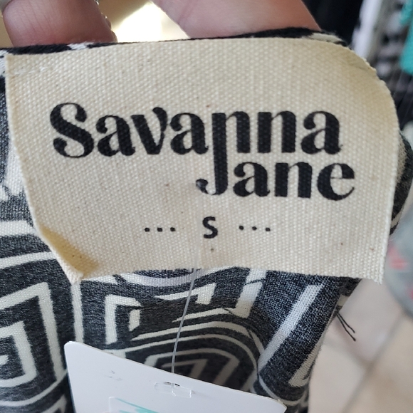 Savanna Jane Embroidered Flutter Sleeve Blouse, S - Picture 2 of 3